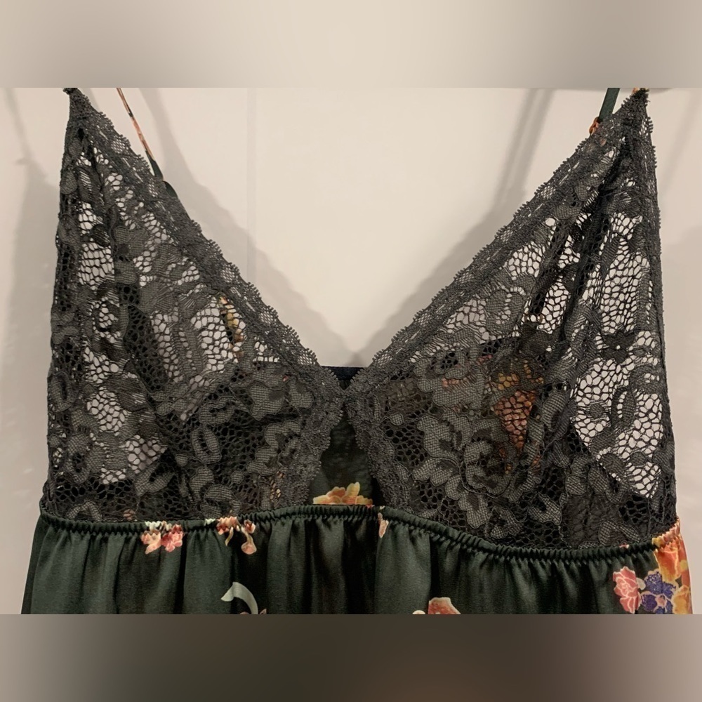 Excellent condition, Chelsea28 Nordstrom "Exotic Floral" Babydoll, Size Medium - Picture 6 of 8